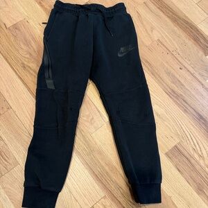 Nike Tech Boys Large Fleece pants